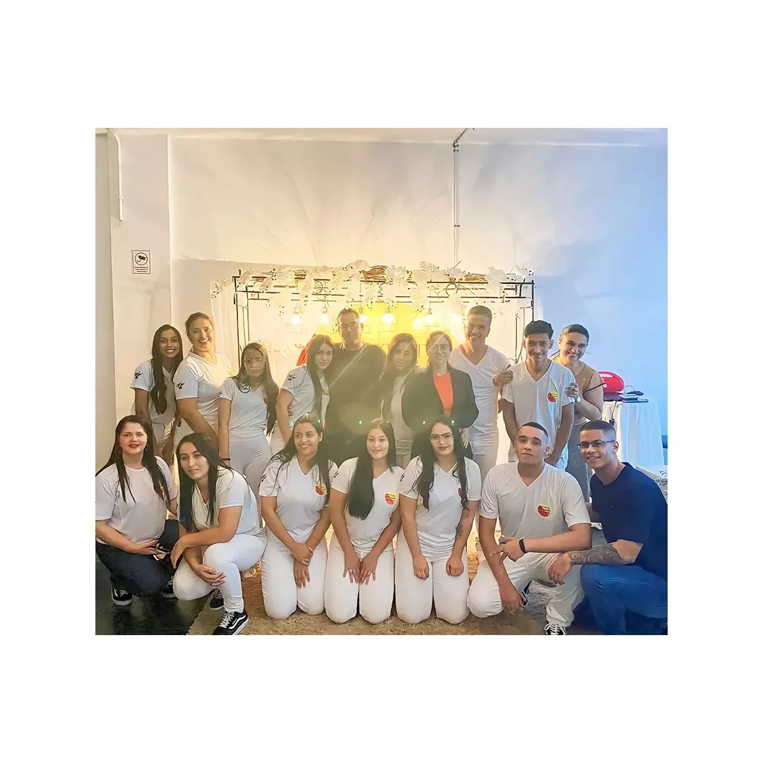 Alunos e professores do Instituto Sorocabano